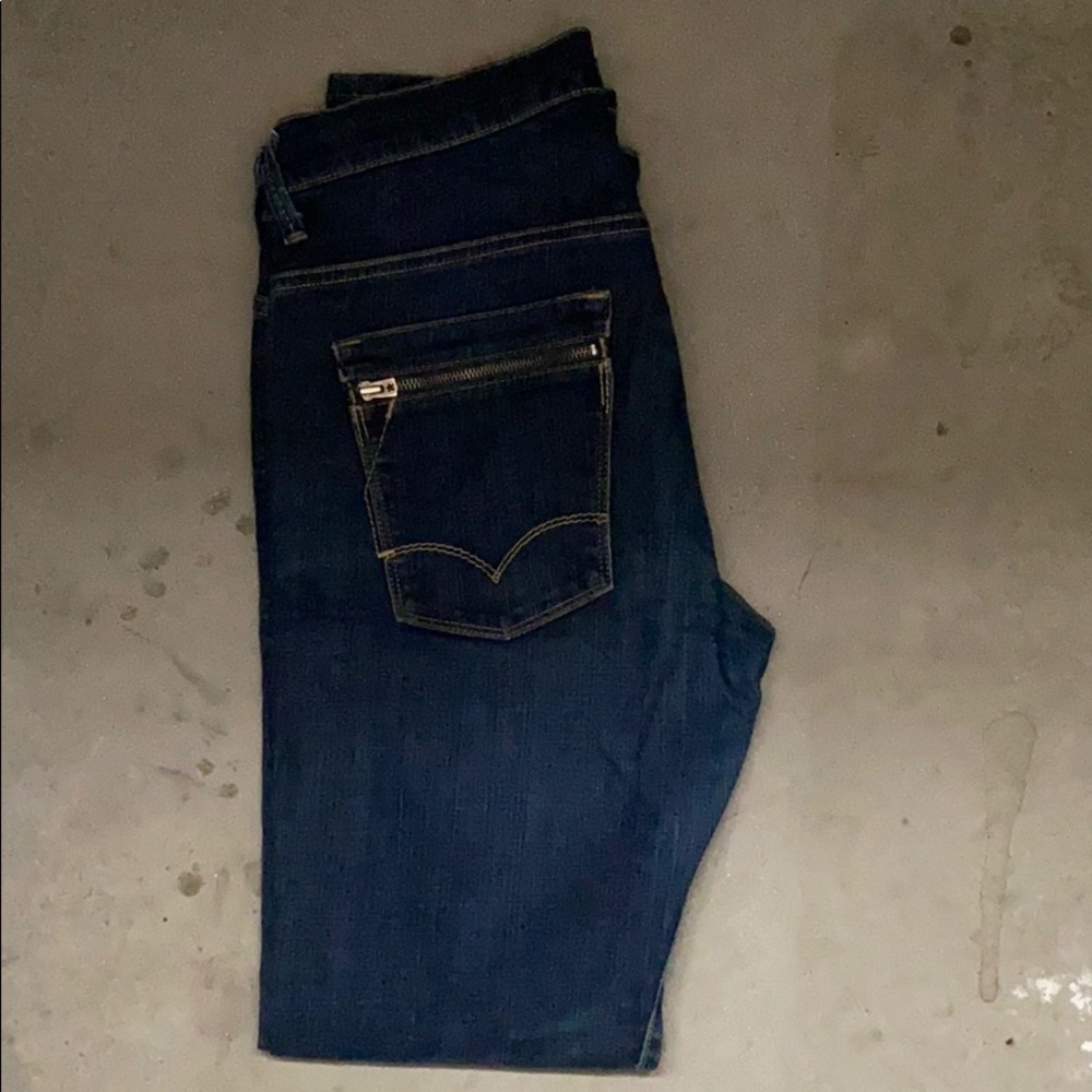 Levi jeans